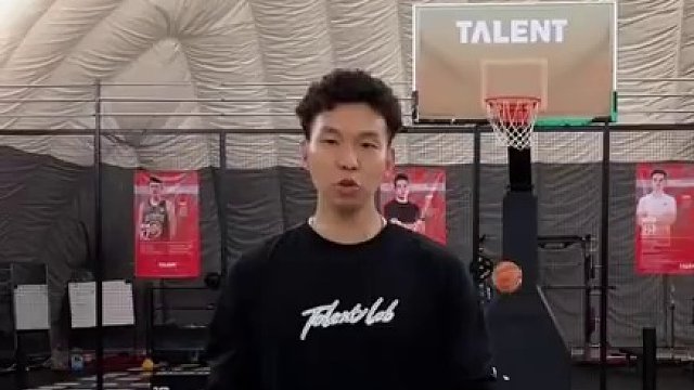 一个很简单的连进三分球挑战，前三艾特我，你懂的#篮球 #挑战