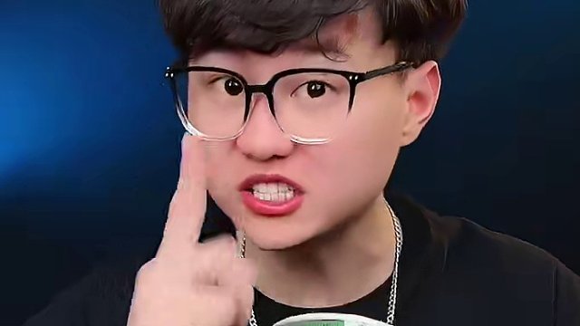 白象出品的香菜面到底是不是智商税？#白象香菜面 #测评 #美食测评 #黑评测