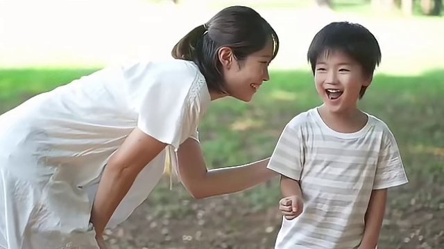 该疾病通常在中年或老年人中发生，但也有报道说它可以影响儿童和年轻人。