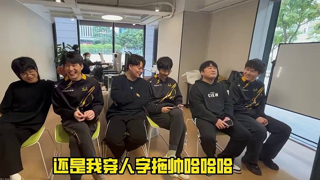 《故事接龙》好多人版，人一旦多了故事逐渐就离谱了