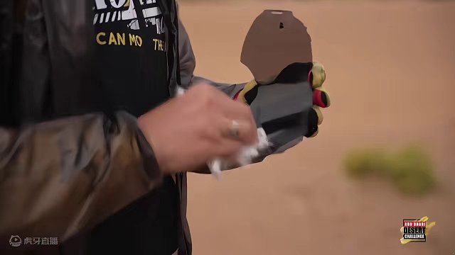 2024W2RC第二站，阿布扎比沙漠挑战赛SS3摩托车组精华。迈克尔·多赫蒂在SS2发生严重摔车事故