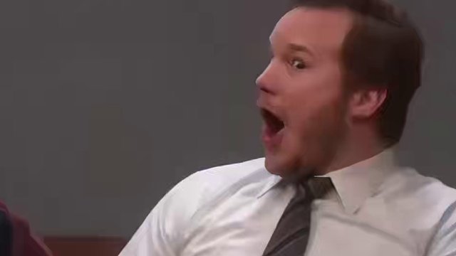 加了之后的画面更纯净更治愈了 “偏振镜片”可以减弱非金属表面的反光，提升画面饱和度；还可以吸收大气中