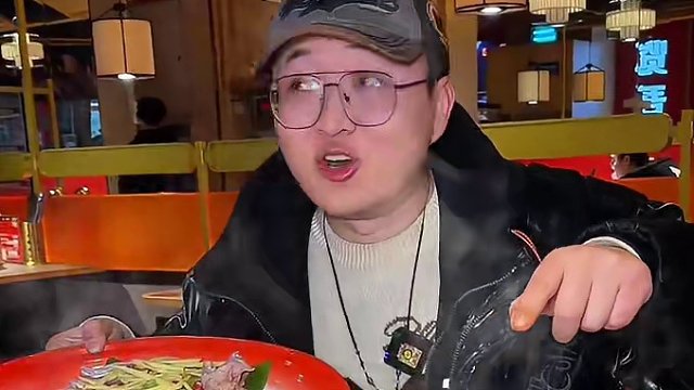 来成都找美食的宝子，这家老成都鱼蛙火锅，你们一定要去试试，68就能吃到2人餐，简直太巴适了#美食旅行