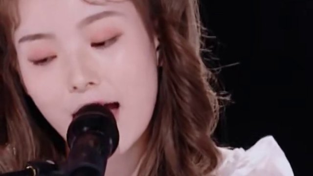 #陈卓璇 当年#创造营2020 初舞台弹唱#无羁 造神级舞台！#音乐 #音乐分享