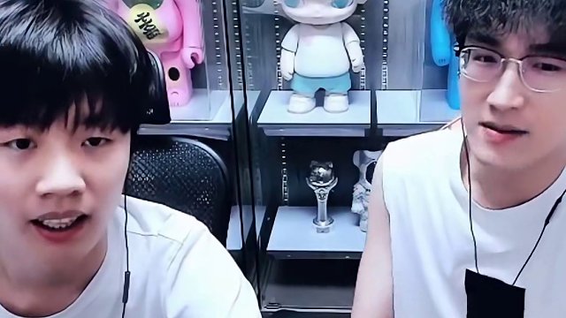 作为女孩子你们对那些上瘾呢？ #逆水寒手游 #我浮夸真的要强