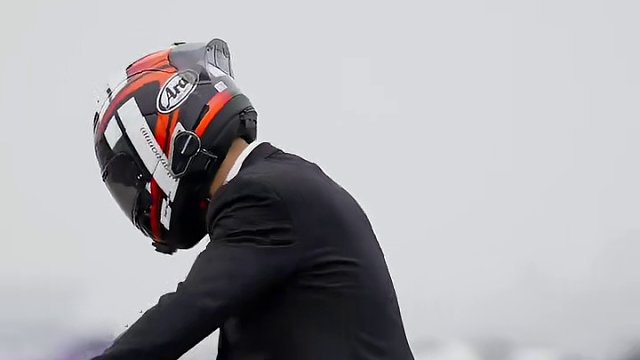 骑这些车能拉爆奔驰和夏树吗？ #杜卡迪 #宝马S1000RR #赛600 #机车刘宸予knight