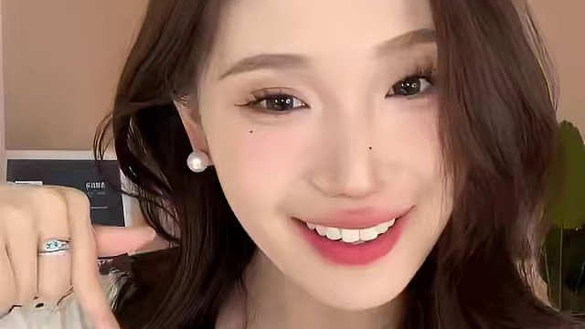 油敷法！！我的神！！把皮肤的水锁住，再也不担心化妆卡粉了#果本小油膜 #护肤 #卡粉