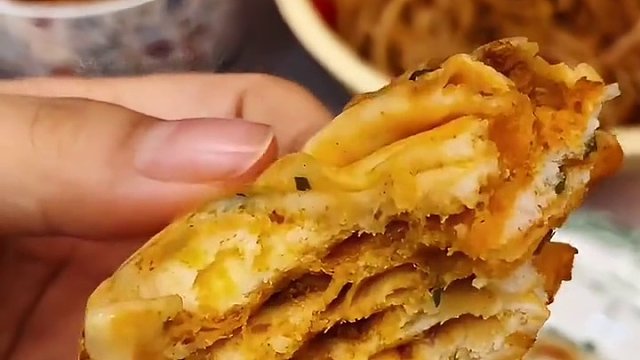 所见即所得，这个花卷真的好香好好吃，大颗粒肥瘦相间的肉沫和松软层层叠叠的面皮太爱啦#谁懂这一口的好吃