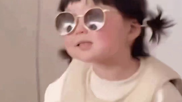 猫：谁谁谁？在哪在哪在哪？？？ （cr：@萌宠日记 ）