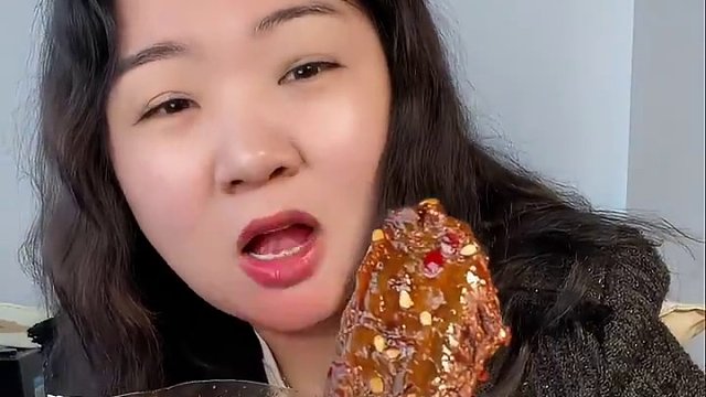 香香辣辣的鸭翅来啦！追剧吃一吃太爽了！#鸭翅 #追剧必备零食