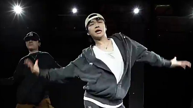 在冬天感受到了春天的惬意️❤️
#原创编舞 #洗洁精编舞 #afro 
#dance #swag