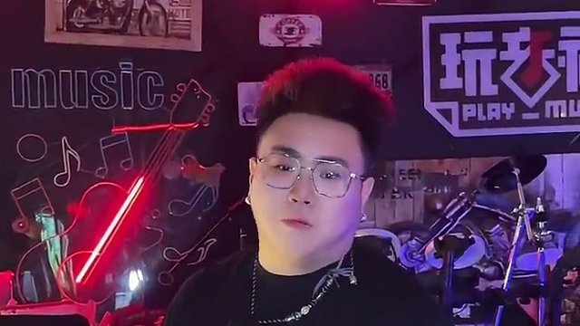 倘若穷途末路，那便势如破竹
2024张总加油！！
#张雪 #追梦人 #摩托车 #机车 #爱机车爱生活