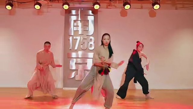 #原创编舞 #戴萍编舞 #民族风 【傩】⬅️李源@李源_IshowJazz ，➡️小雨@雨哥