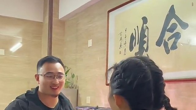 发现一家牛肉会跳舞的火锅店！今日100块刮刮乐挑战一下！#揭阳探店 #潮汕牛肉火锅 #潮汕美食