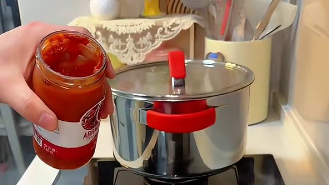 二人食记|好好吃饭是平凡日子里的浪漫 今日食谱：
-煎战斧
-黄油虾
-玉米排骨汤
#治愈自己 
#