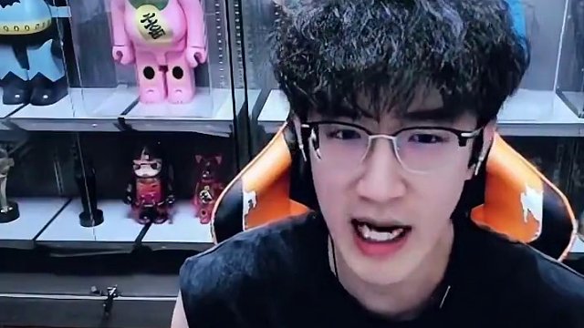 总策划降临蔡哥直播间！来看看策划是怎么看问题的? #逆水寒手游 #我浮夸真的要强