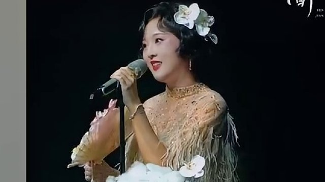 难怪乾隆下江南却不下东北呢，黄诗扶开嗓骨头都酥了 #黄诗扶  #吴侬软语  #音乐  #古风  #人