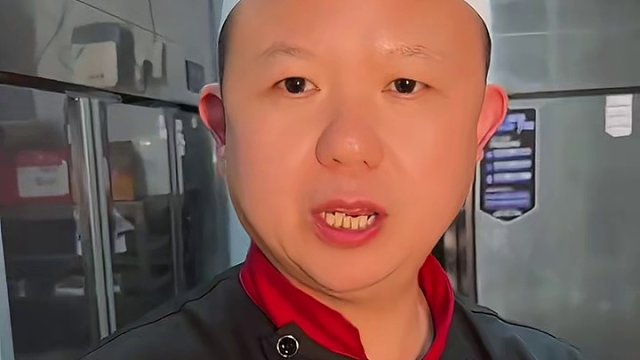 今天挑战用金蛋换顿火锅，你们看值不值#重庆火锅 #金蛋换饭挑战 #想看看你的火锅必吃菜单 #乾顺苍