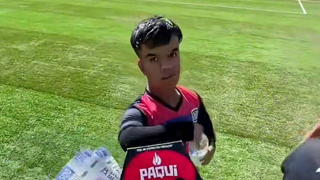 街头挑战，魔鬼辣椒。#街头挑战 #魔鬼辣椒