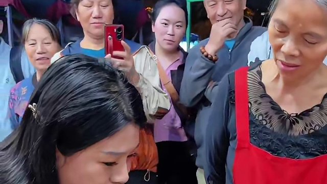 山西美女挑战10碗爆辣辣辣辣！她能挑战成功吗？#螺蛳粉