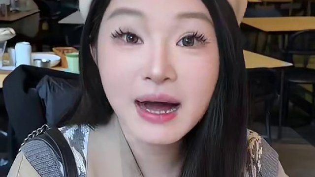 窑炉烤鸡吃多了，窑炉烤披萨你吃过吗？pleace家出意式披萨店啦～#pizza就要卷着吃#城市下午b