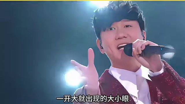 原来歌手唱歌时都有标志性动作，霉霉8步走位公式，薛之谦要饭手 #霉霉 #演唱会 #林俊杰 #薛之谦 