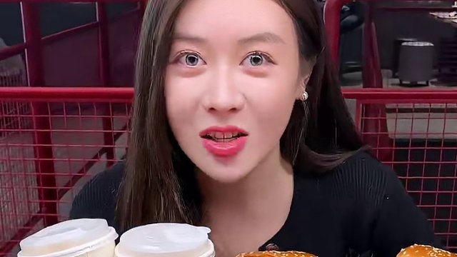 吃肯打鸡吗？#真材实料才能做出好味道 #爱就是一起吃好多好多顿饭 #深夜放毒系列之