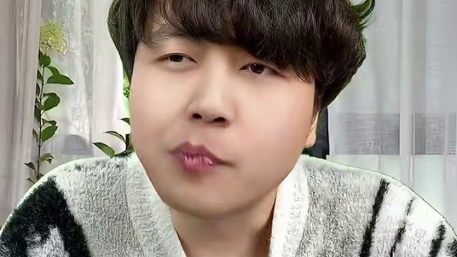 第一次吃蜂蜜坚果棒面包，真的爱了，这口感，这味道，绝了，啊啊啊啊啊，要化了！#面包 #网红面包 #全