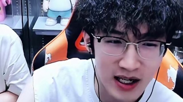 就我没白发呗？ #逆水寒手游 #我浮夸真的要强