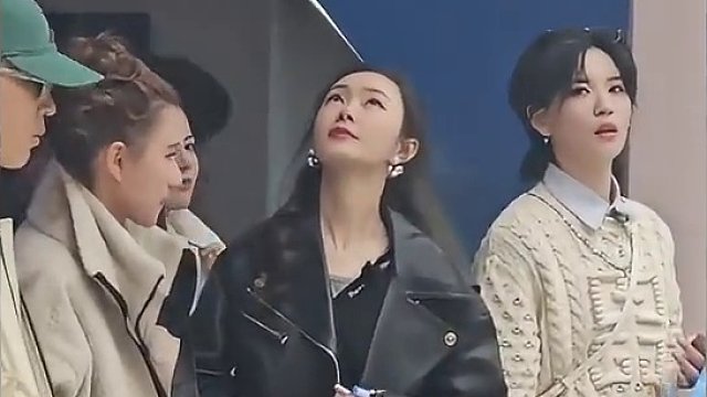 众星现身红山动物园，何超莲，宋轶，信，马伯骞，陆柯燃#何超莲 #宋轶 #信 #娱乐八卦 