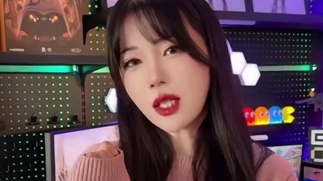 在线催更新版本，竟发现策划小秘密？新版本来了！#明日之后2亿条狗集结  #我的兄弟是狗  #世界末日