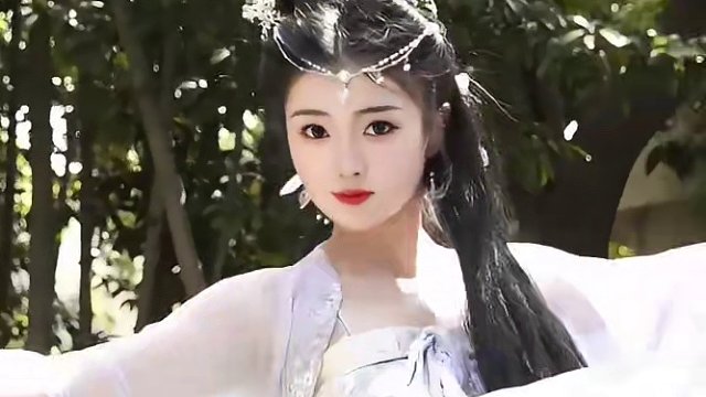 我爱苍生，也爱一人。#苍兰诀  #小兰花 #剑舞 #古风 #春天与汉服有多适配