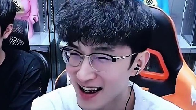 说这社恐我是一点不信 #逆水寒手游 #我浮夸真的要强