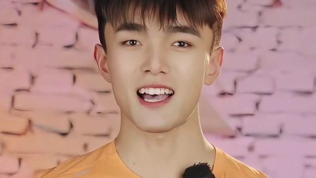 专业跑者都在穿的碳板跑鞋，到底有什么优势？#跑步 #马拉松 #跑鞋推荐 #运动穿搭 #马孔多