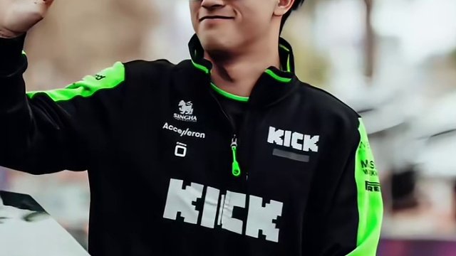 周冠宇：大哥14我15，潘子骂完我今天就退赛了，这个周末真完美～#2024f1澳大利亚大奖赛 #周冠