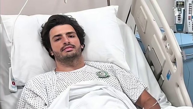 卡洛斯·塞恩斯夺得澳大利亚站冠军，红牛连胜被终结！#f1 #法拉利 #塞恩斯