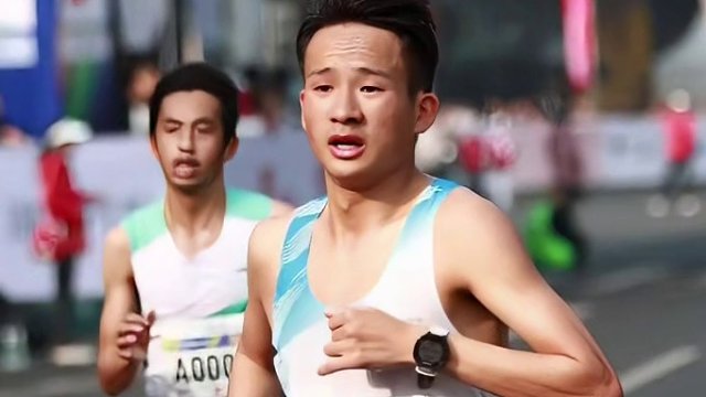 邵思爽在重庆马拉松完赛后的感想#爱生活爱运动 #马拉松 #跑步 #重庆马拉松 #马孔多