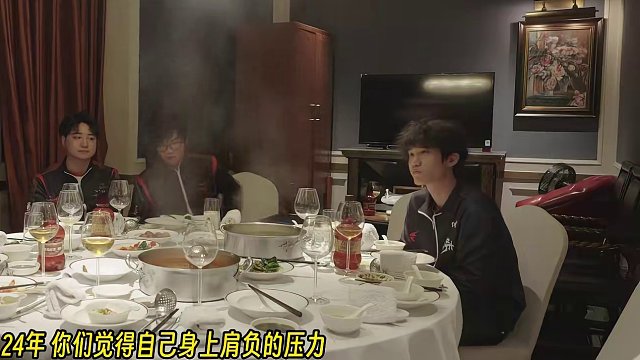 劫杯冠军宴！半个月不见的Mike变成这样了？！新赛季、新征程、新目标！#当你和集团总裁在一个饭局上 