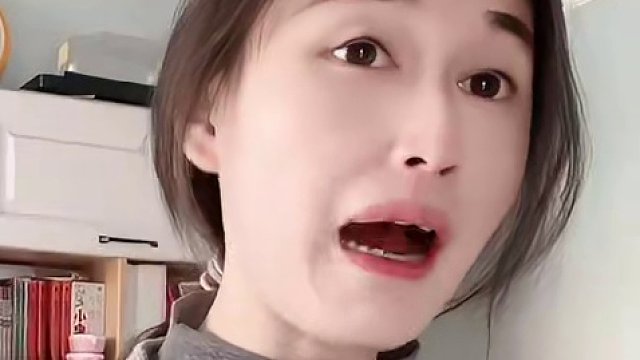 孩子没考满分不同妈妈的做法#孩子考试没考好家长该怎么做 #家长必读 #不同妈妈的教育方式