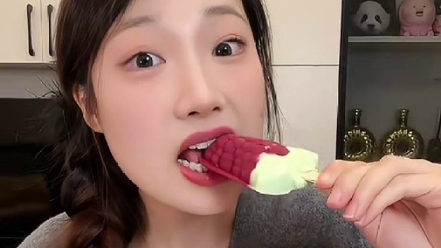 网红冰淇淋测评来了，看看哪个是钱包刺客！！#冰淇淋 #意想不到的冰淇淋口味 #榴莲 #春日好食光 #