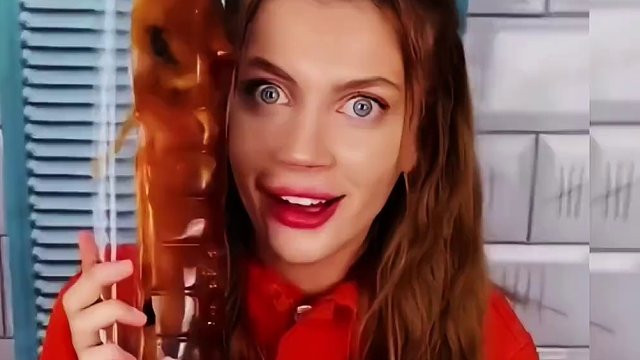 把软糖变成另外一种形态，终于把保安蒙骗过去了！ #搞笑视频 #搞笑配音 #搞笑