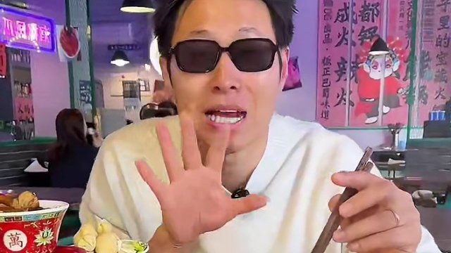 乔司这家成都老火锅辣的太上头了！爽～49.9代100！#春天要吃五彩缤纷的火锅 #无辣不欢美食