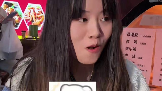 10分钟吃完一份特辣曹氏鸭脖奖励1000，你敢挑战吗？#曹氏鸭脖变态辣#曹氏鸭脖爆辣挑战 #曹氏鸭脖