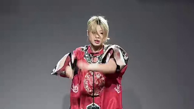 练习室惊现一颗酥心糖在跳舞 #徐福记跳舞 #swag #swag舞蹈挑战