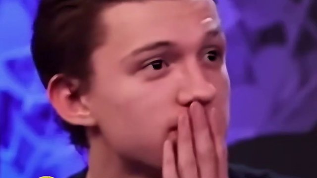 怎么还有头发太多的烦恼....原来是我对不起那些鲨鱼夹！！！