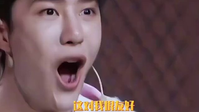 我的爹地老爱豆又回来了！#林依轮重生之男团爱豆 
#林依轮让爱情鸟又飞回来了