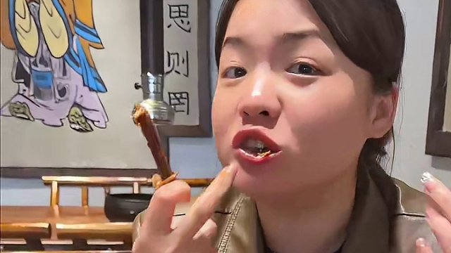 吃完烤肉还想吃咱家的疯狂辣翅！是真的好吃！#鸭翅#香辣鸭翅