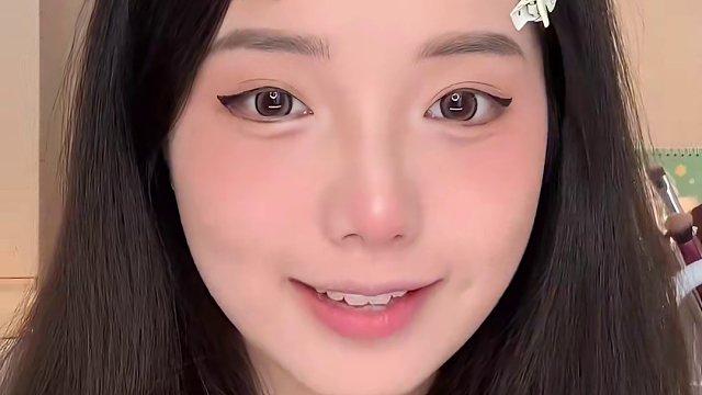 方圆脸的姐妹都去画这个钓系小猫妆，喵～#妆教#美妆#干货#化妆 #小猫眼线