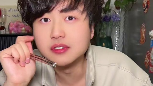 新鲜多口味的烤鱼，在家自己做，有手就行，太简单了，太香了！爱吃鱼的福音！#烤鱼 #青花椒烤鱼 #自制