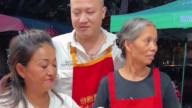 安徽美女专程来打卡~你觉得她能挑战成功吗？#螺蛳粉